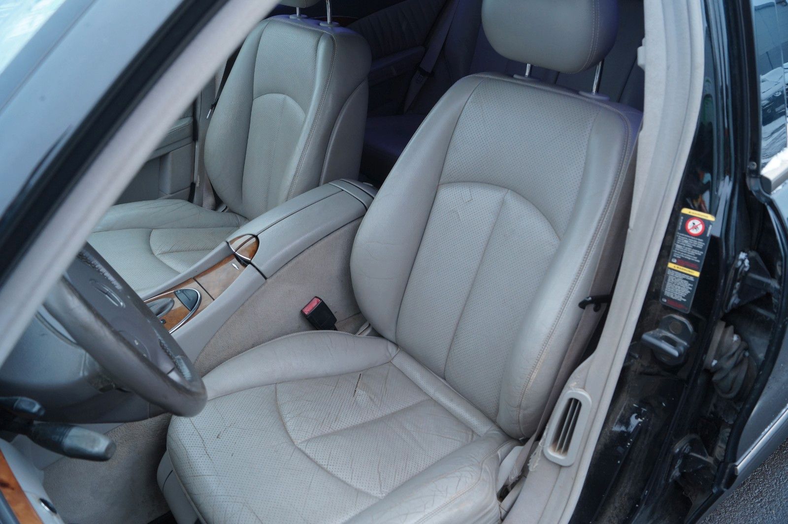 Fahrzeugabbildung Mercedes-Benz E 320 CDI T AVANTGARDE