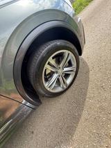 Volkswagen Tiguan 2.0 TSI 132kW DSG 4MOTION Highline Hi... - VW Tiguan Gebrauchtwagen in Stuttgart