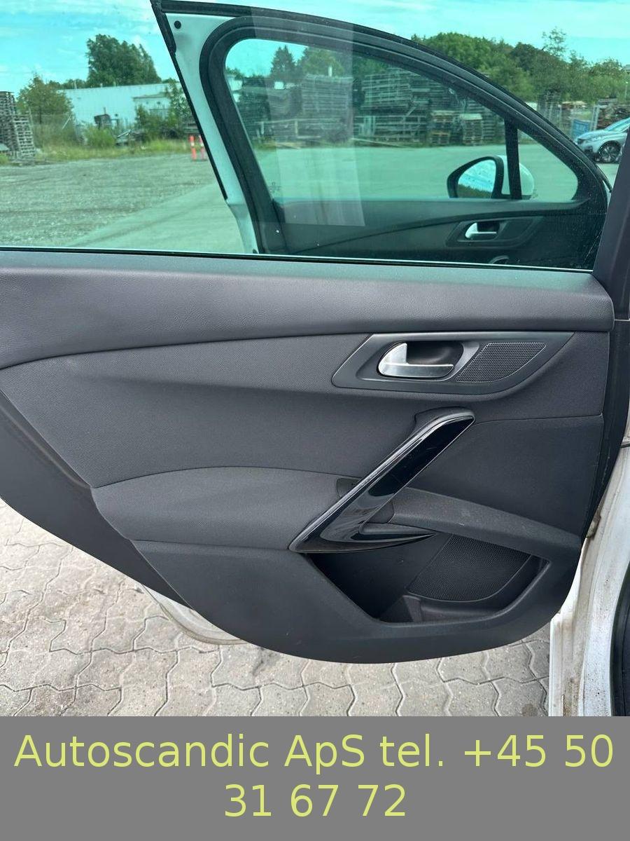Peugeot 508 2012 — photo 32