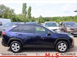 Toyota RAV4 2.0 4x2 Team Deutschland - Toyota RAV 4 mit Benzin-Antrieb: Geländewagen