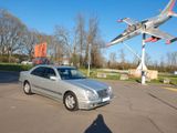 Mercedes-Benz E 220 CDI Elegance Automatik TÜV 2026 - Mercedes-Benz E 220 aus 2000