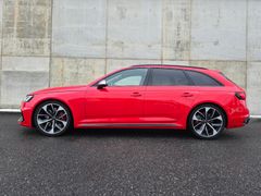 AUDI RS4 Avant 2.9 TFSI quattro erst 47Tkm Misanorot AUDI RS4 Avant 2.9 TFSI quattro erst 47Tkm Misanorot