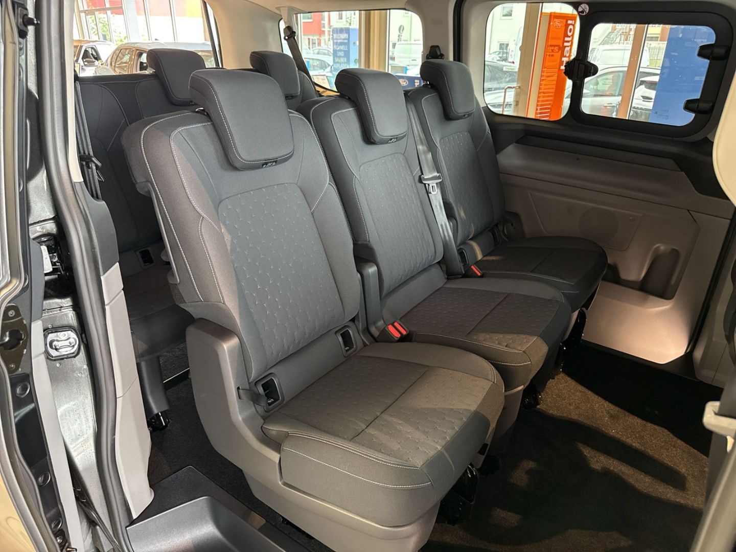 Ford Transit Custom E-KOMBI 8/9.Sitzer - Automatik -  imagem 3