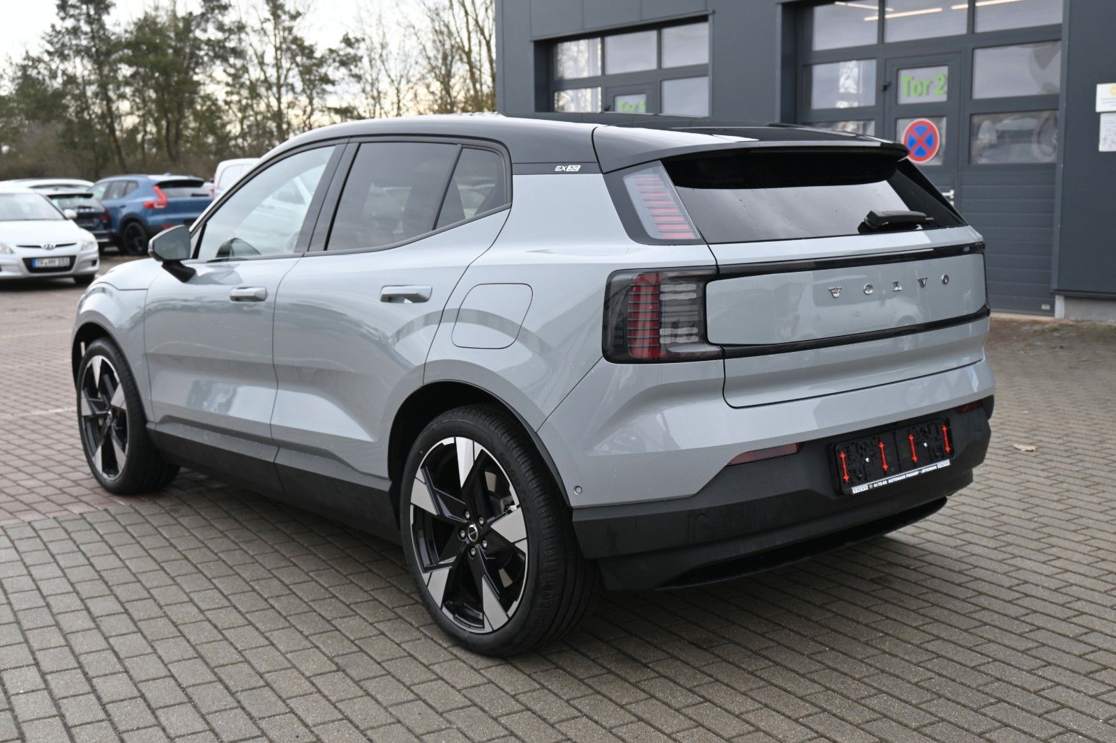 Fahrzeugabbildung Volvo EX30 Twin Performance AWD Ultra*PANO*ACC*20"