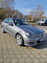 Mercedes-Benz 350 - Mercedes-Benz 350 aus 2011