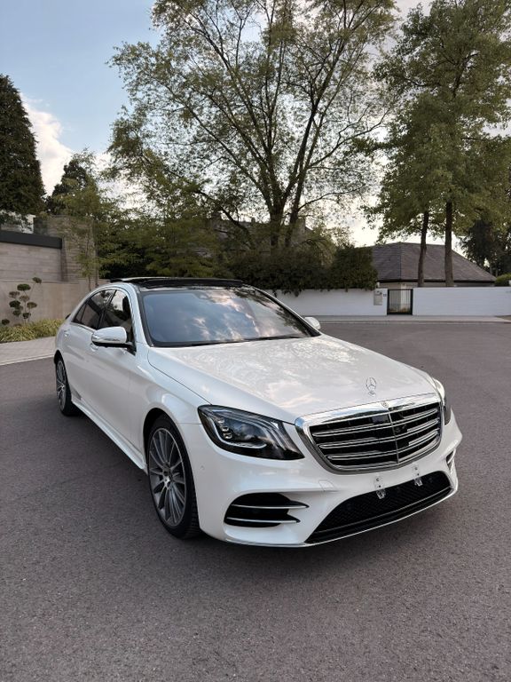 Image of Mercedes-Benz S 560