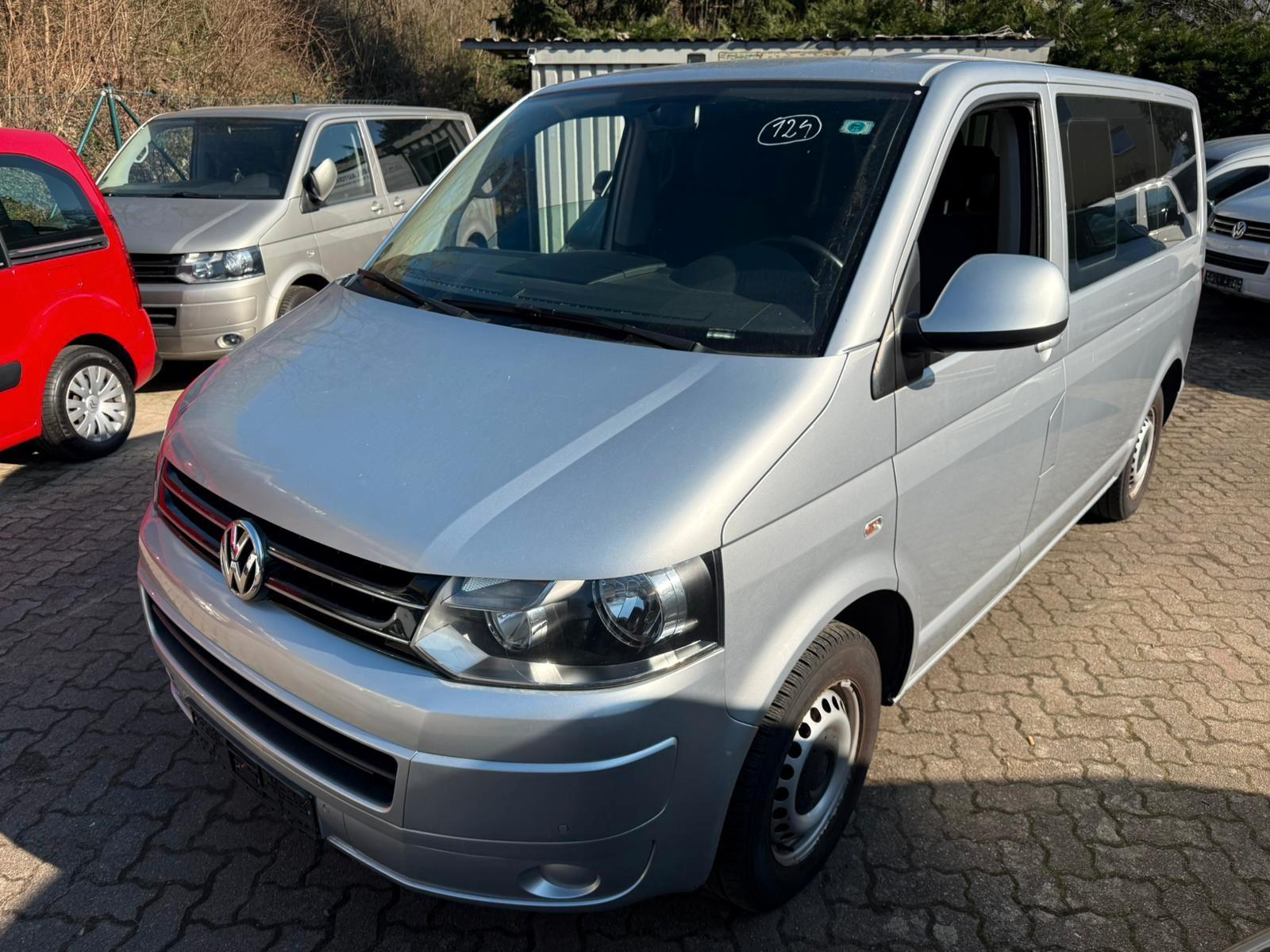 Volkswagen T5 Multivan 2.0 140PS/DSG/NAVI/StaHz./SitzHZ/AHK