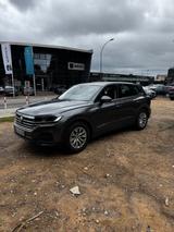 Volkswagen Touareg 3.0 V6 TDI 210kW 4MOTION Tiptronic - - VW Touareg Gebrauchtwagen in Saarbrücken