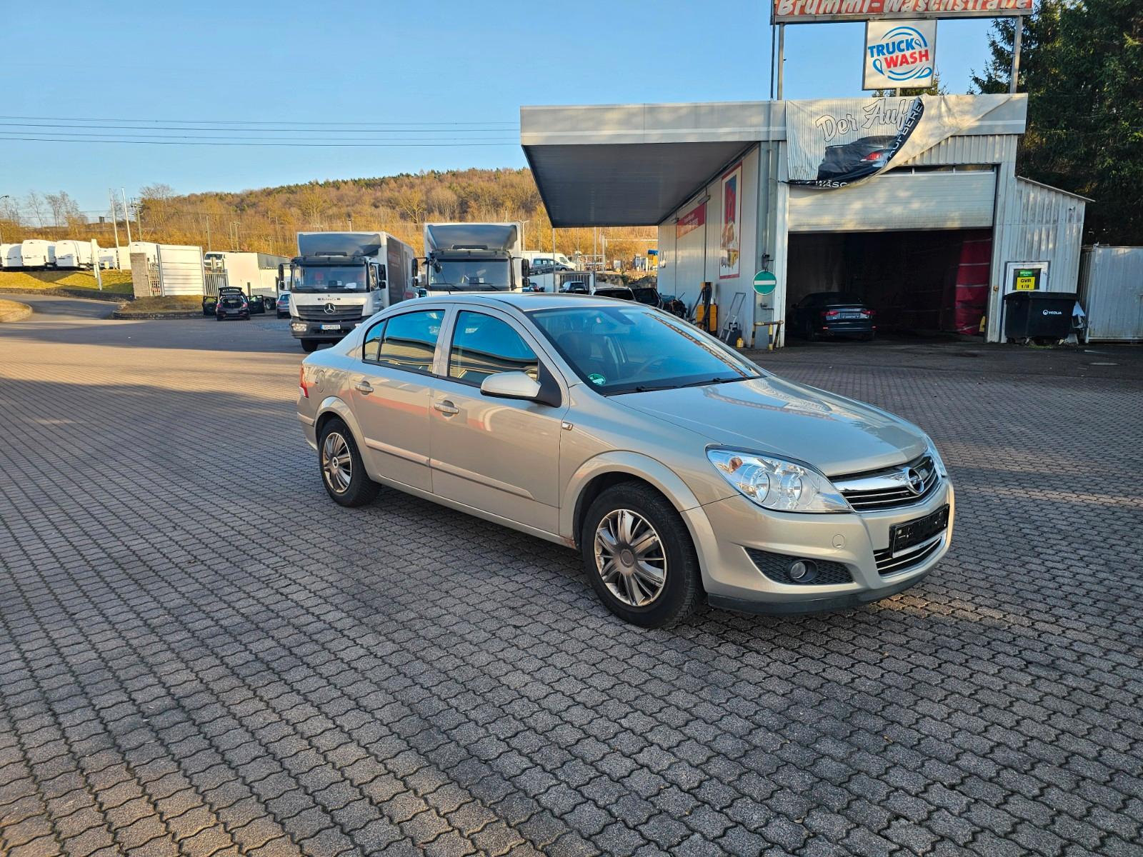 Opel Astra H Lim. Edition **TÜV / AU 07-2027 **