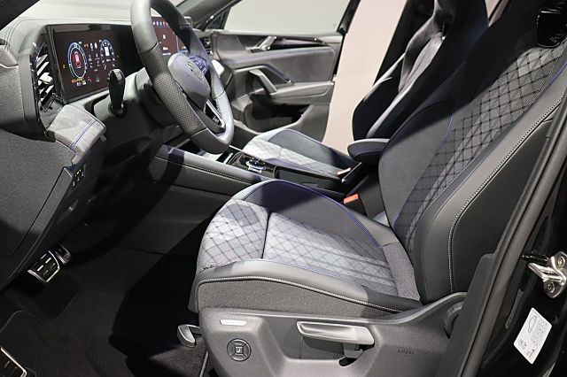 Tiguan R-Line 1.5l eHybrid DSG AHK BlackStyle An