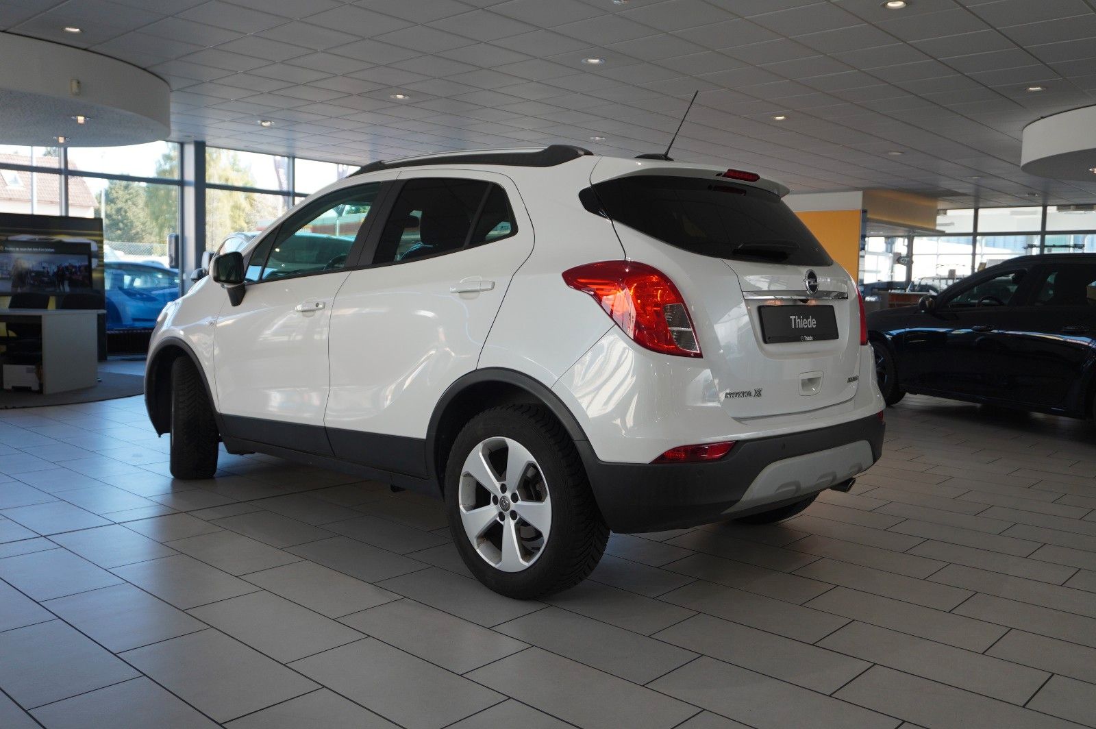 Fahrzeugabbildung Opel Mokka X 1.4 ON NAVI/LED/KAMERA/SHZ/SPORT/NEBEL