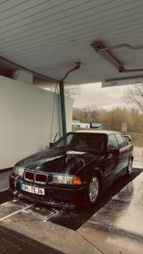 BMW E36 320i Limousine - Schalter  - BMW 320 aus 1994: 320i