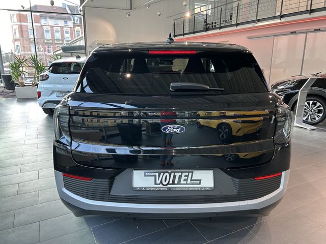 Ford Explorer Select RWD