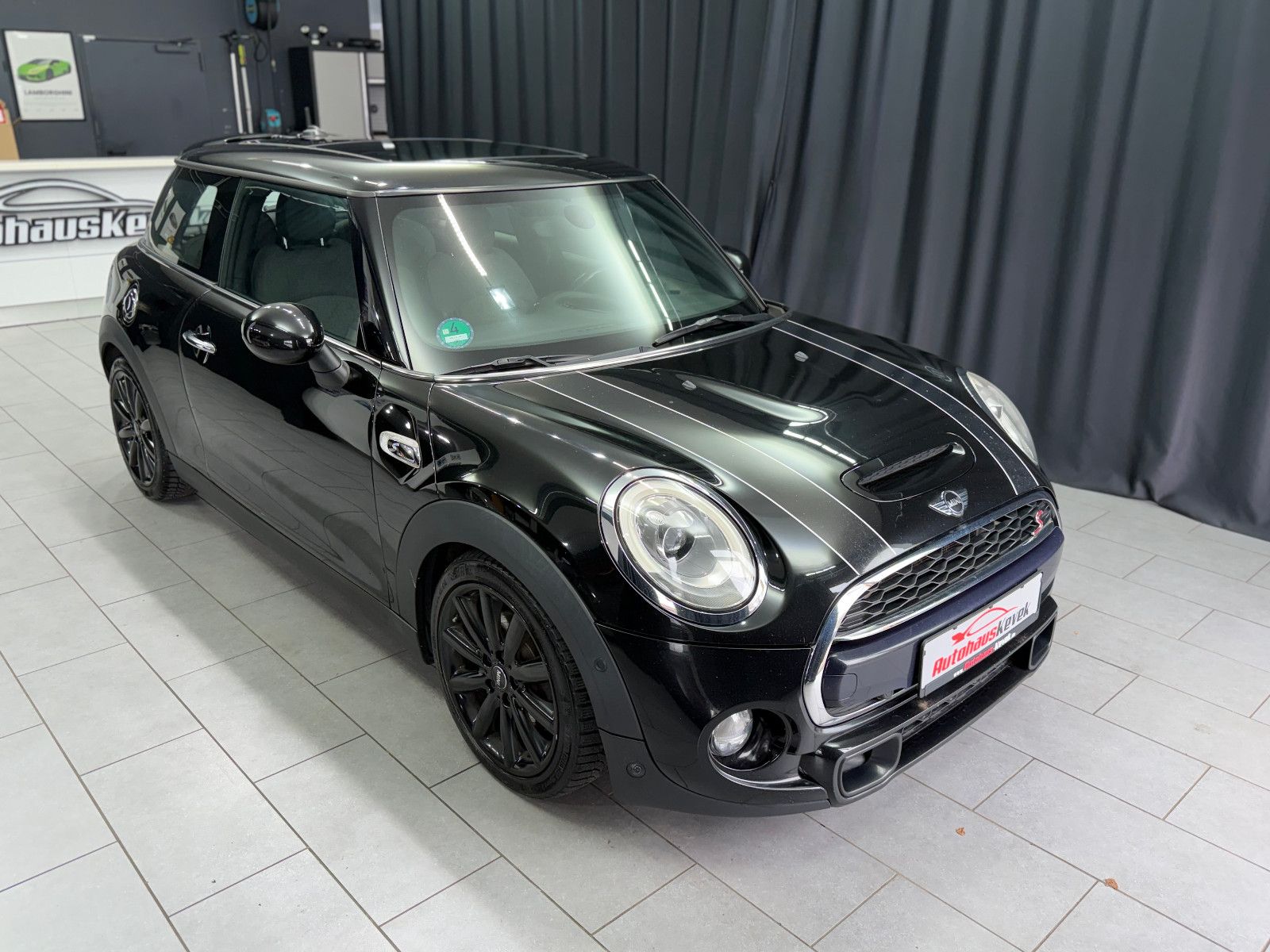Fahrzeugabbildung MINI MINI Cooper S |1.HAND|AUTOMATIK|PANO