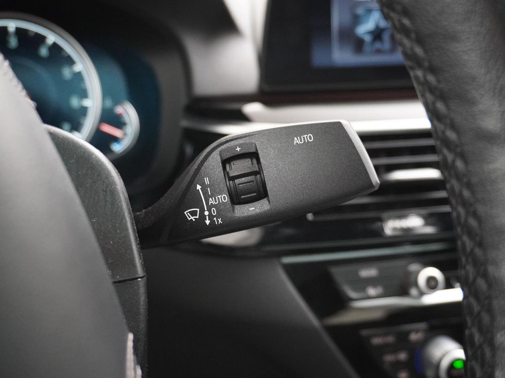 BMW 540 5-serie 540i xDrive High Executive Schiebeda