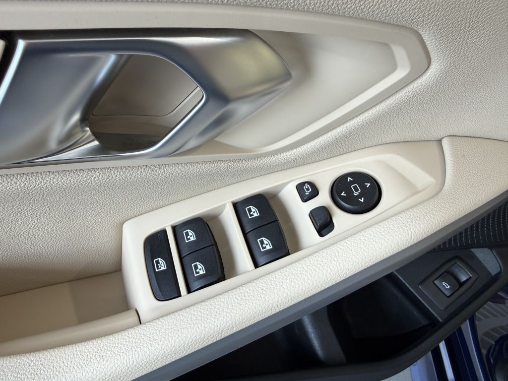 BMW 320i Tour Individual HUD+KAM+NAVI-LivePro+LEDer foto 18