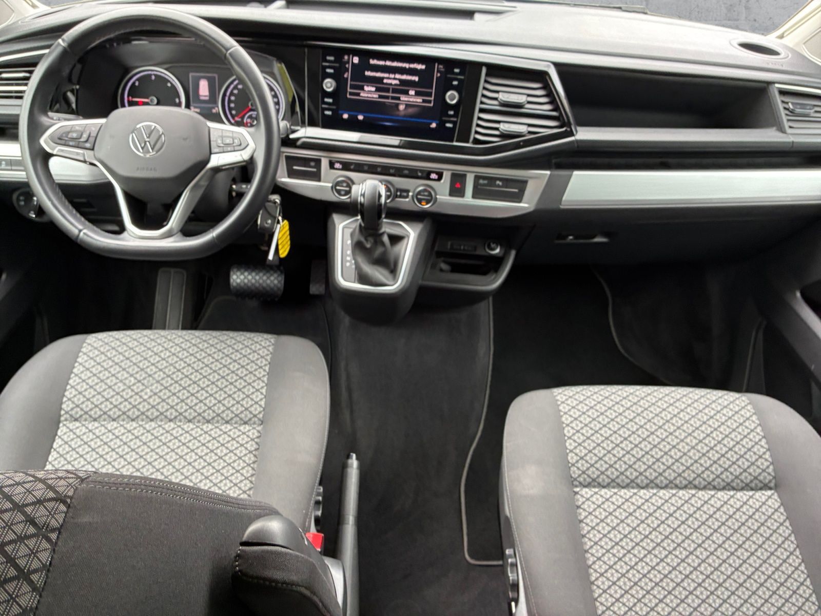 Volkswagen T6 California - Bild 9