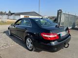 Mercedes-Benz E 200 E Limousine Aut. E 200 CDI BlueEfficiency - Mercedes-Benz E 200: E200cdi