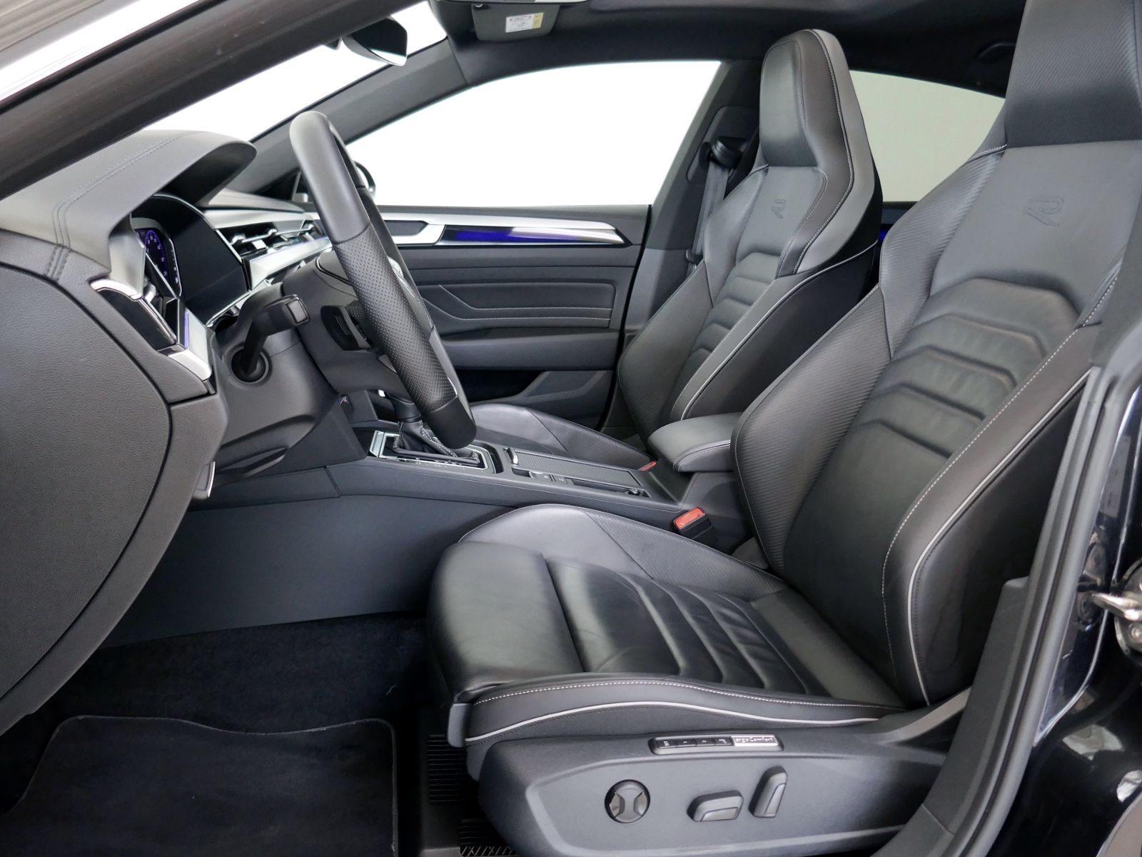 Volkswagen Arteon R-Line 2.0 TDI 4MOTION DSG LED AHK foto 9