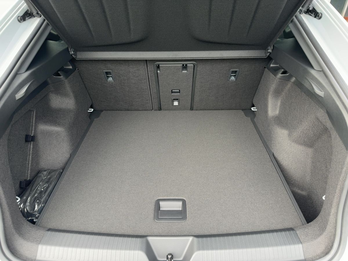 Cupra Tavascan - Bild 14