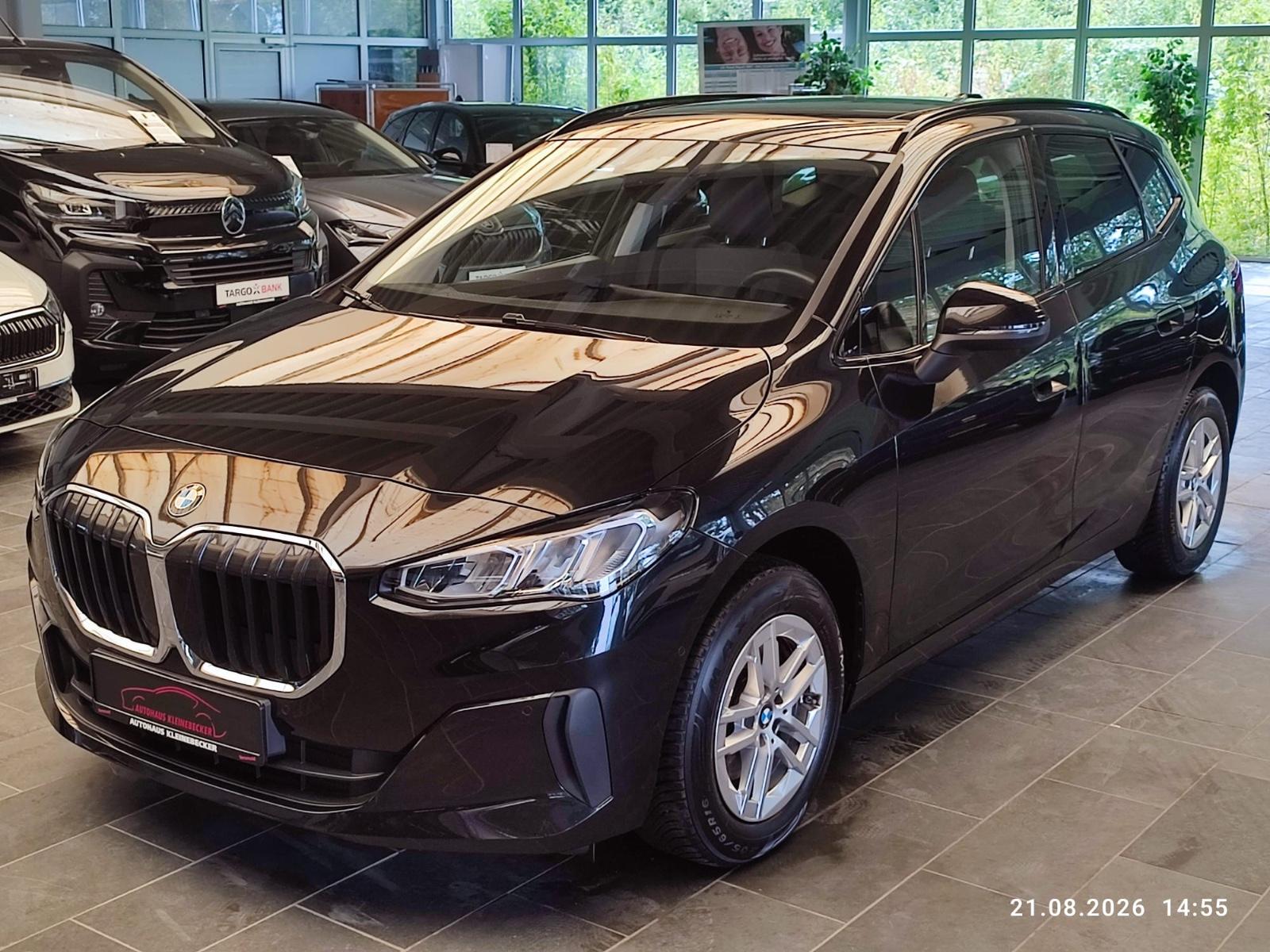 BMW 220 2 Active Tourer 220 i Pano Navi Kamera Ahk