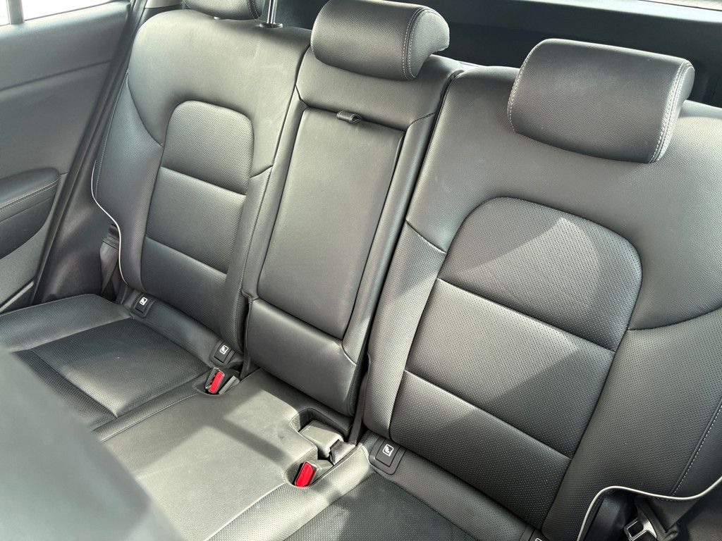 Fahrzeugabbildung Kia Sportage 1.6 T-GDI 2WD BLACK EDITION