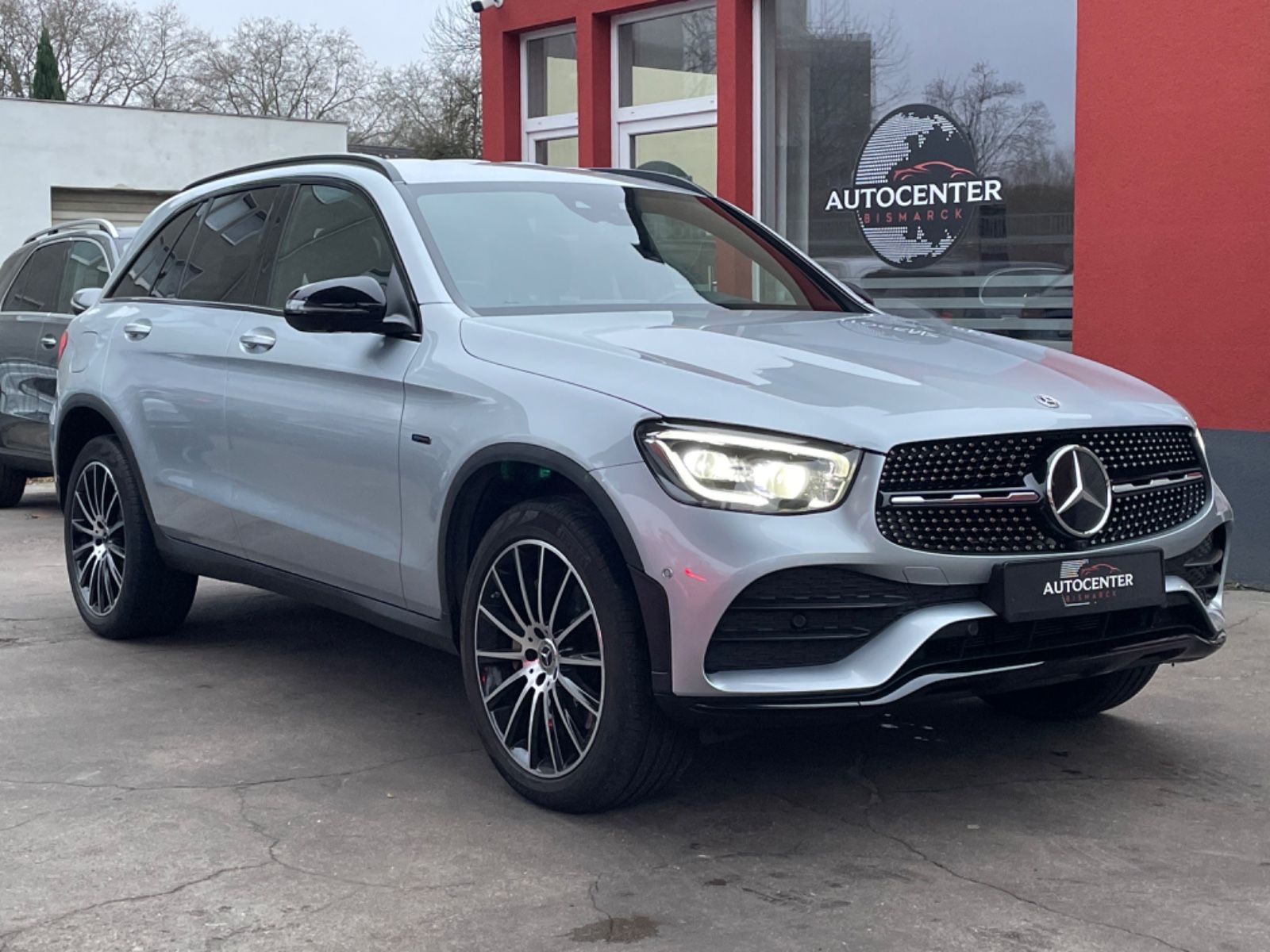 Mercedes-Benz GLC 300 e 4Matic AMG-LINE*MEMORY*BURMESTER*HUD* imagem 2