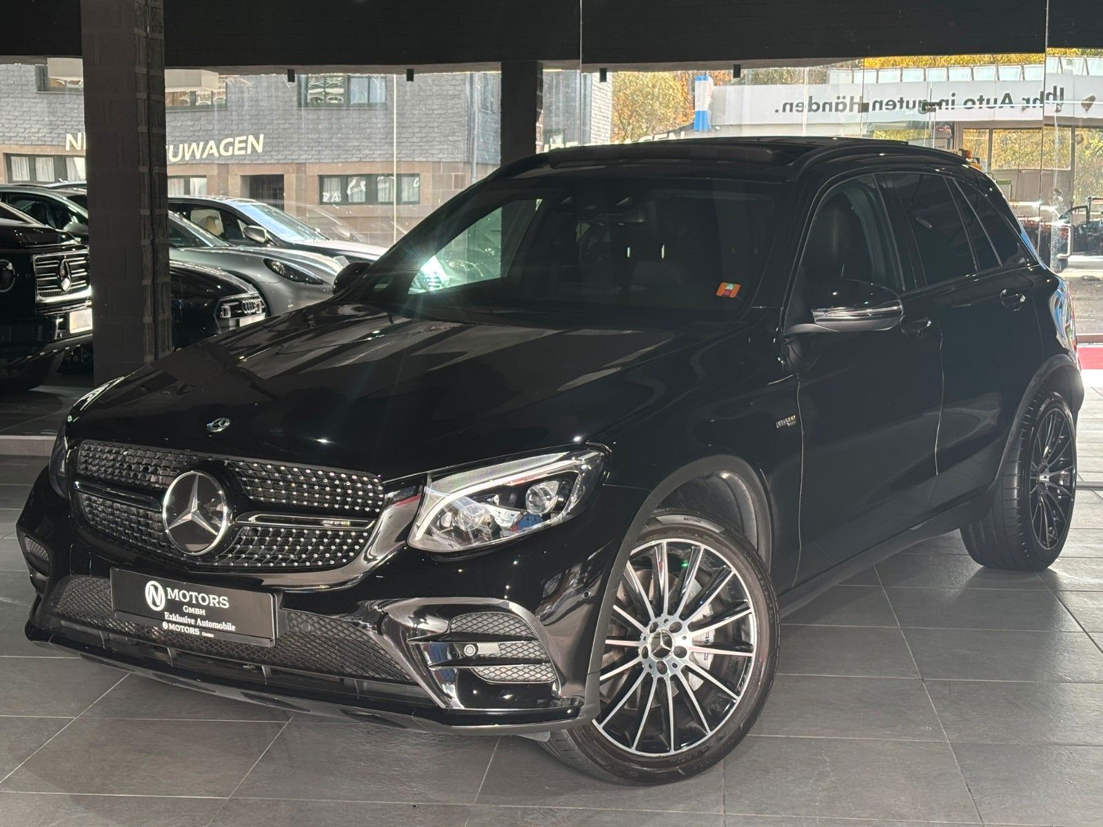 Fahrzeugabbildung Mercedes-Benz GLC 43 AMG *Panorama*Burmester*Kamera*Memory