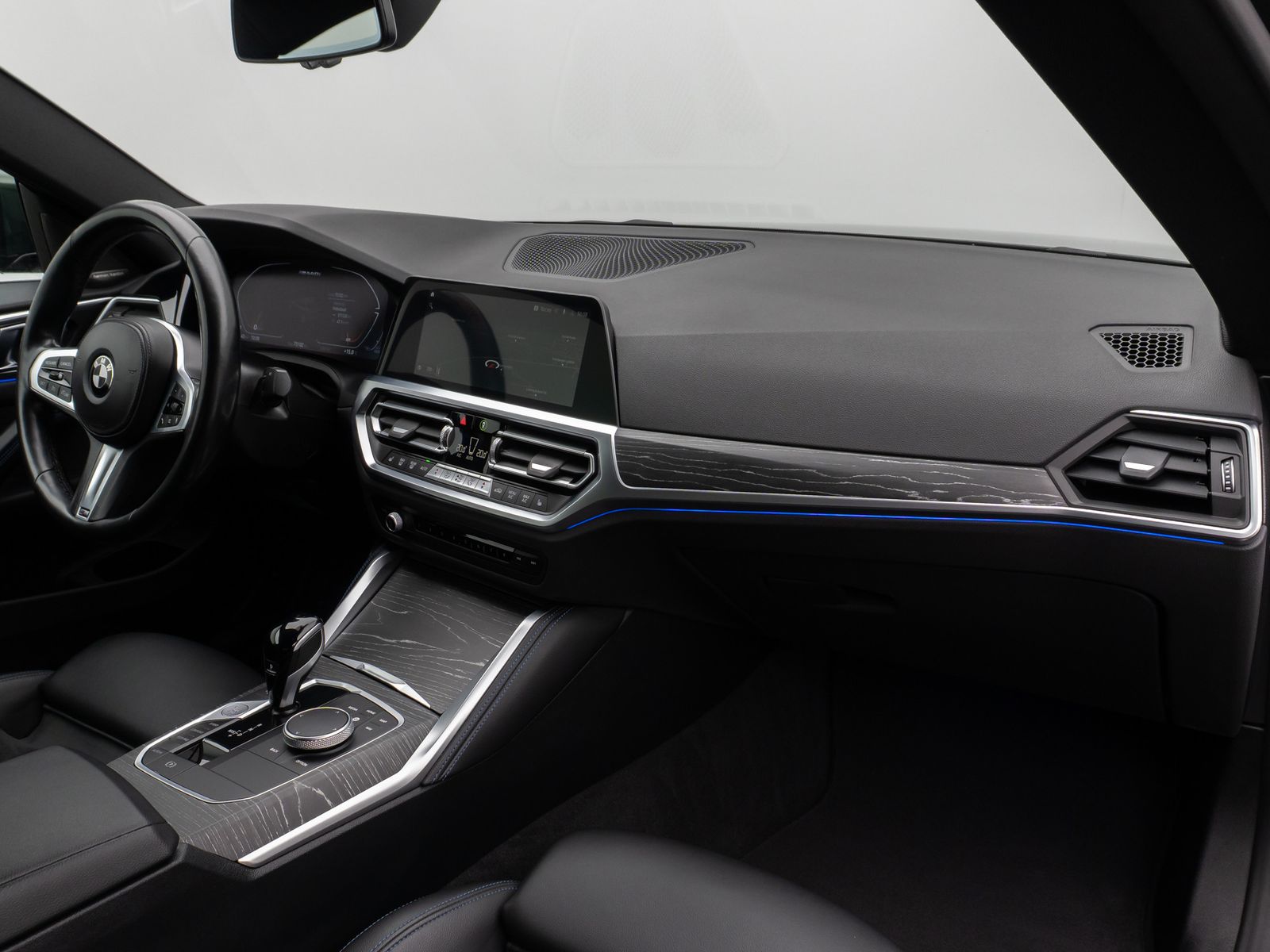Fahrzeugabbildung BMW M440i  Coupé Kamera DAB H/K Fernlichtassist 19"