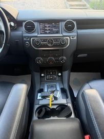 Land-Rover Discovery - 9