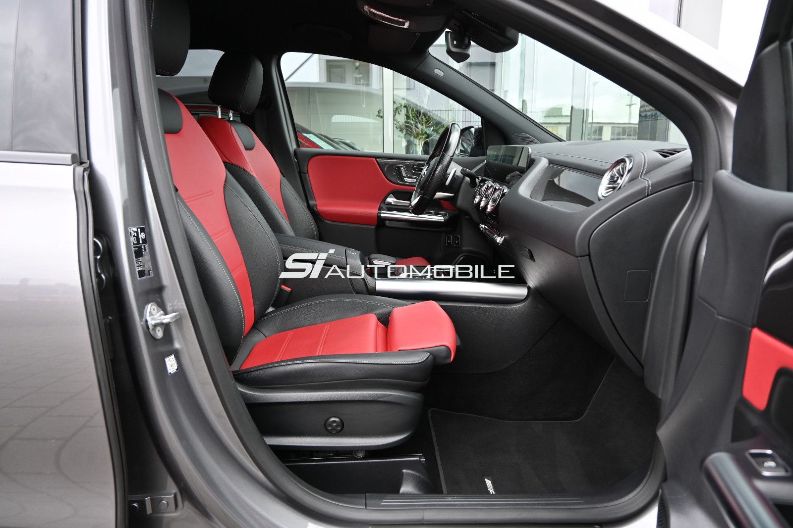 Fahrzeugabbildung Mercedes-Benz B 250 e Hybrid AMG LINE Night °ACC°AHK°360°MEMO°