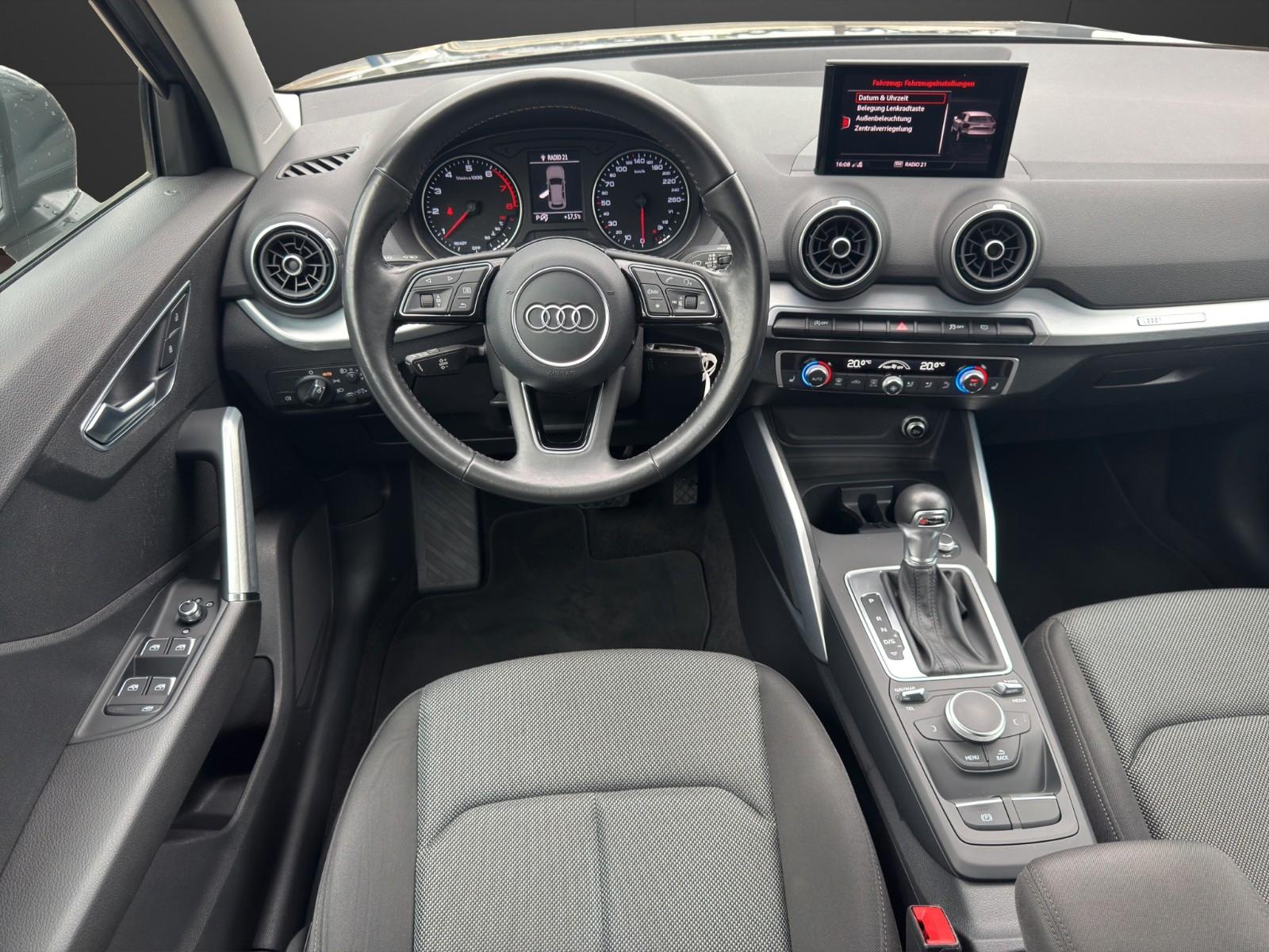 Audi Q2 1.4 TFSI sport *AHK-SHZ-GRA*
