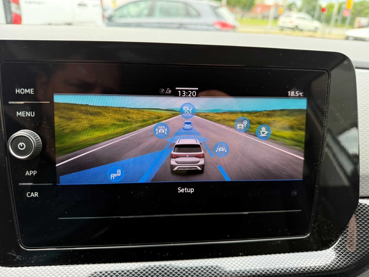 Fahrzeugabbildung Volkswagen T-Cross 1.0 TSI 70 kW Life LED ACC Apple CarPlay