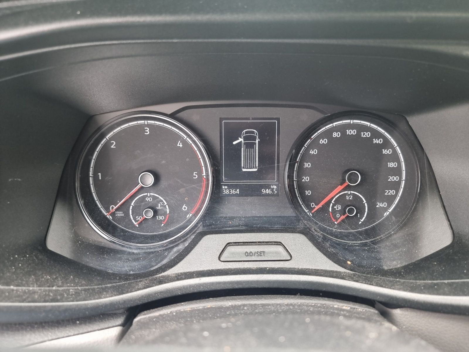 Fahrzeugabbildung Volkswagen T6 Transporter T6.1 TDI Kasten Regalein. KLIMA R