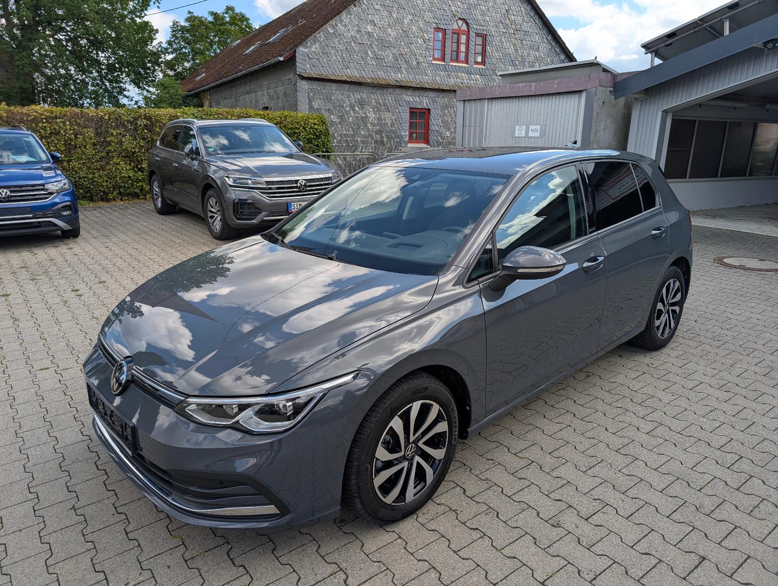 Volkswagen Golf VIII Lim. Active 1.5 TSI