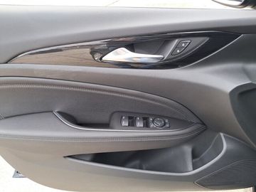 Opel Insignia - 7