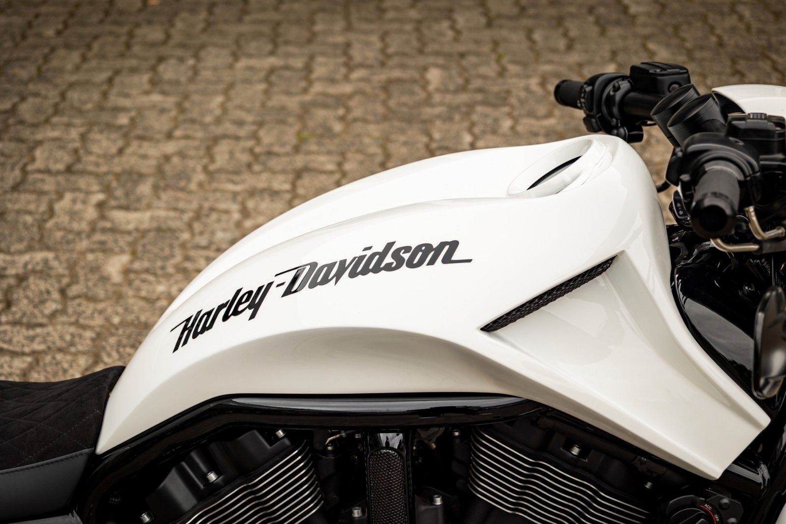 Fahrzeugabbildung Harley-Davidson VRSCDX Night Rod Special -BBC- Jekill&Hyde-