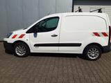 Citroën Berlingo CampBase°Standhz.°Klima°Navi°PDC°1.Hd - gebrauchte Citroën Berlingo aus dem Jahr 2015