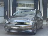 Volkswagen Touran Sound 7-Sitzer Navi ACC PDC Sitzheizung - VW Touran 7-Sitzer