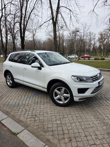 VW Touareg 3.0 V6 TDI SCR 150kW Tiptr Exclusive...