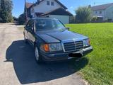 Mercedes-Benz 230 E