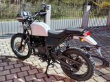 Royal Enfield Himalayan 411 - ROYAL ENFIELD MOTORRAD