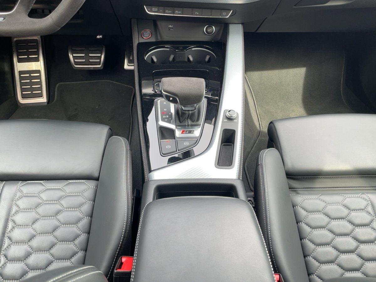 Audi RS 4 Avant 2.9 quattro MATRIX+B&O+APP+AHK+LEDER foto 18