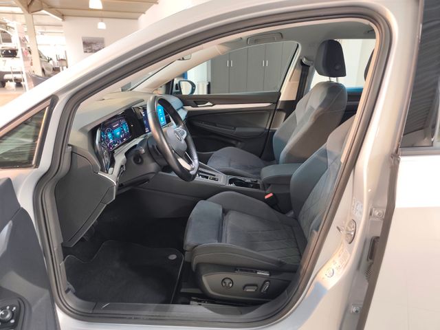 Golf VIII Variant 1.5 eTSI DSG *Massage*Standh*