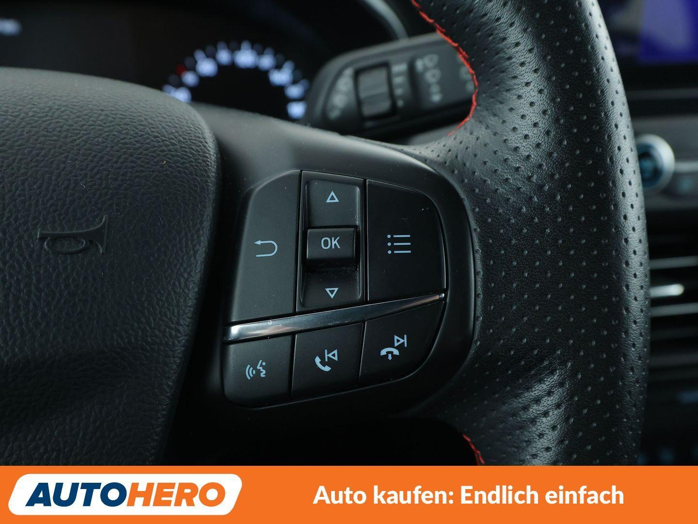 Ford Focus 1.0 EcoBoost ST-Line*NAVI*LED*TEMPO*CAM*