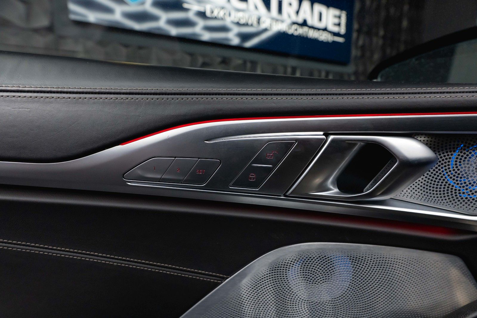 Fahrzeugabbildung BMW M850i xDrive M-Performance *Laser*B&W*ACC*360°*