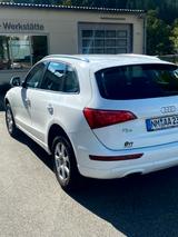 Audi Q5 2.0 TDI DPF 105kW quattro -Euro 5, ohne Add B - Audi Q5: €