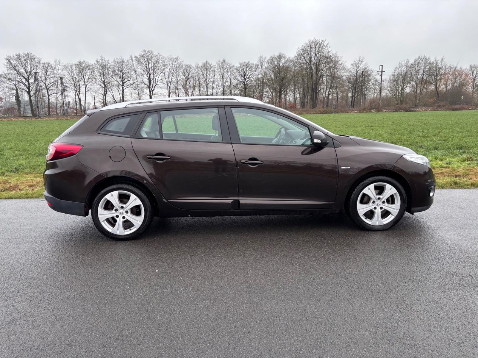 Renault Megane 2012 — photo 6