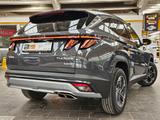 Hyundai Tucson 1,6 HEV el.Heckkl. Navi Soundsy. LED-Sch. - mit Hybrid-Antrieb: Geländewagen