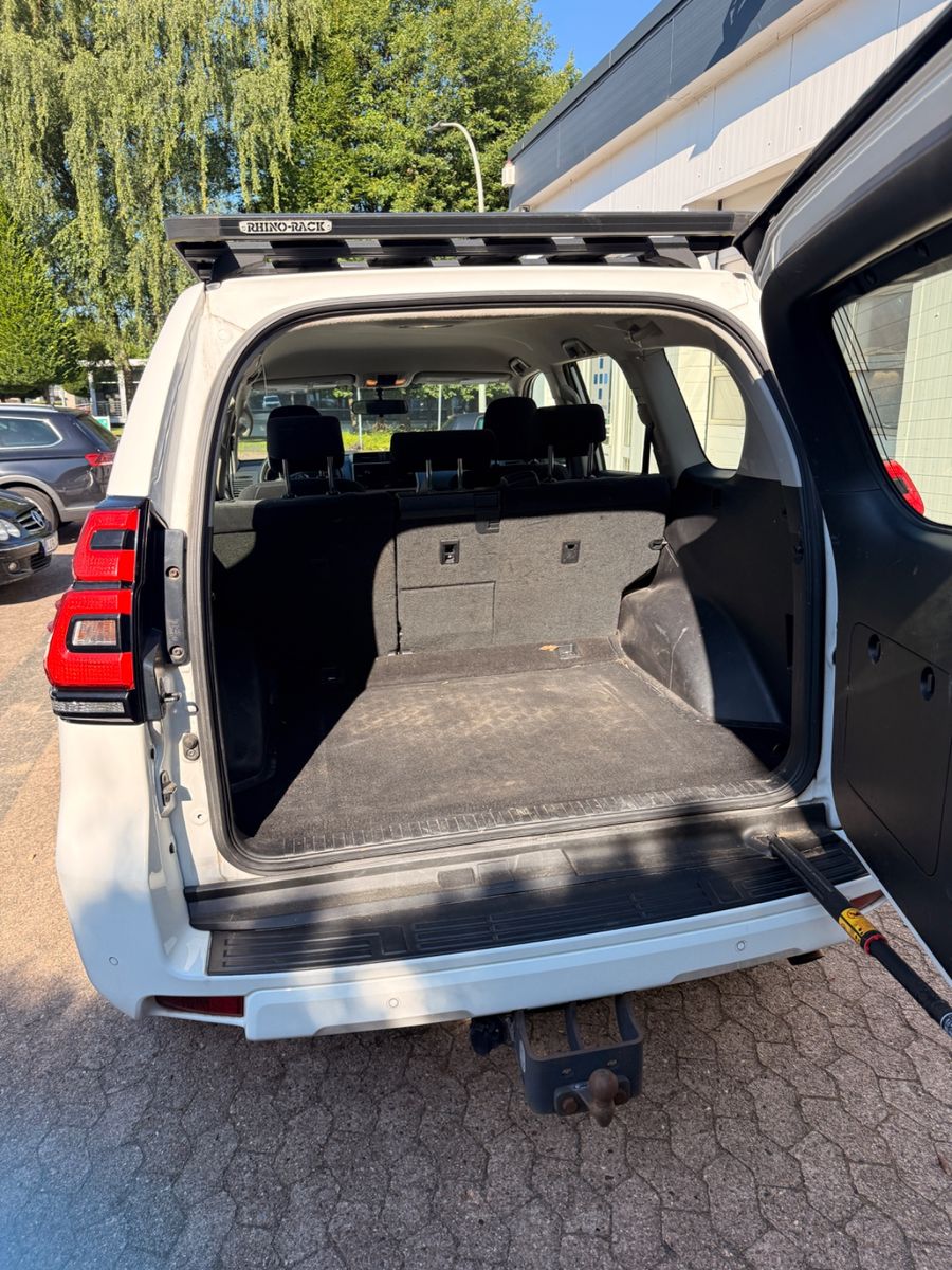 Toyota Land Cruiser 2.8 D-4D -Allrad J15 foto 4